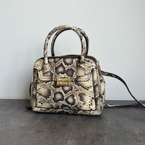 Tory Burch Snakeskin Shiny Cross body bag